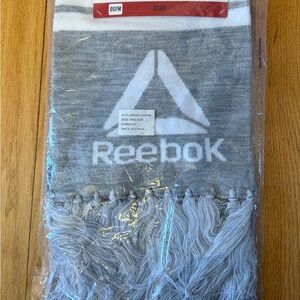 Reebok Two-Tone Gray and White Scarf